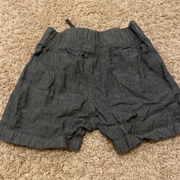 Boy Shorts 12M -Like new - Picture 2 of 2